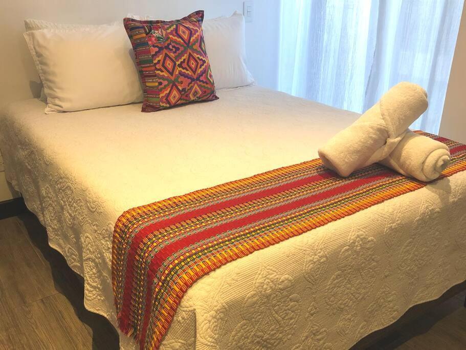 L1B 202 - Boutique Apartamento En Cayala Para 4 Huespedes Гватемала Экстерьер фото
